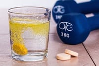 喝的營養品怎麼選？專家教你挑選最適合的健康補充品
